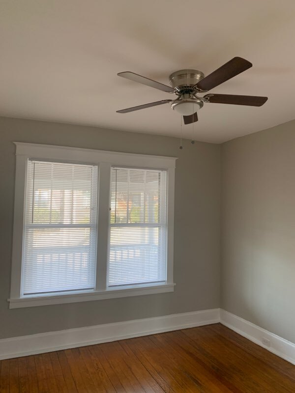 Photo - 2022 Schaeffer Pl