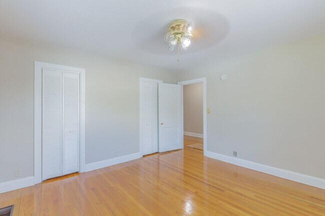 Photo - 505 N Market St