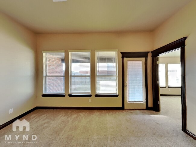 Photo - 1130 Merlin Dr