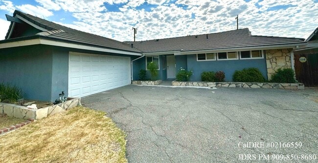 Building Photo - Walnut Partially Furnished 3 Bedroom Home