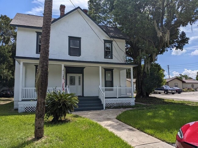 Building Photo - 205 S Grove St Rental