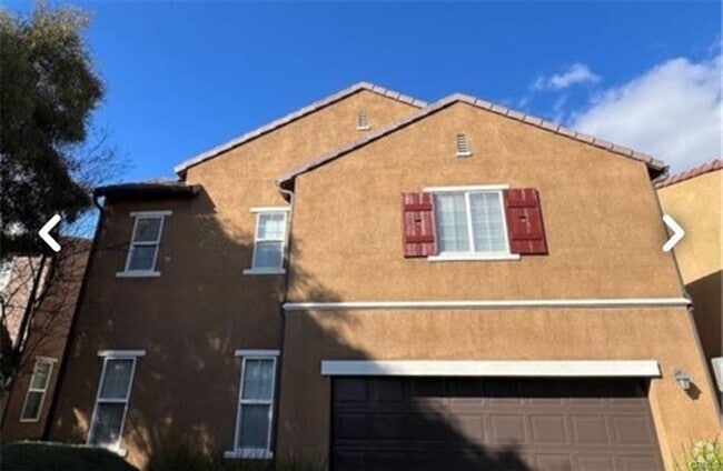 Building Photo - Charming Cul-De-Sac Home with Dual Primary...