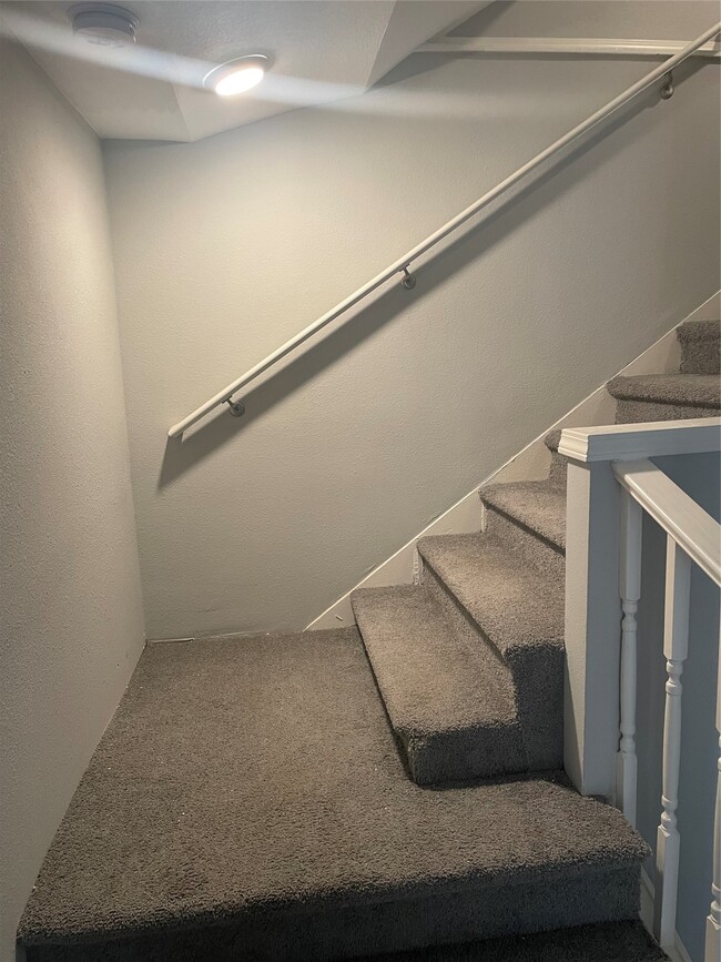 Photo - 9216 E Avenue P