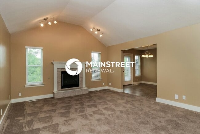 5 Bedroom Pet-Friendly Home in Kansas City, MO with Main Street Renewal