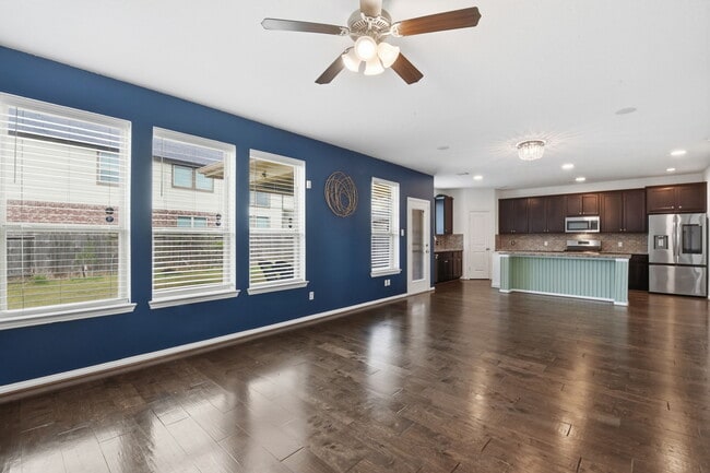 Photo - 1414 New Urban Way