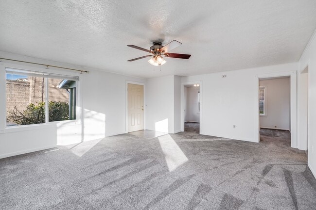 Photo - Beautiful 2 Bed, 1 Bath Rental Home in Happy Valley Neighborhood!