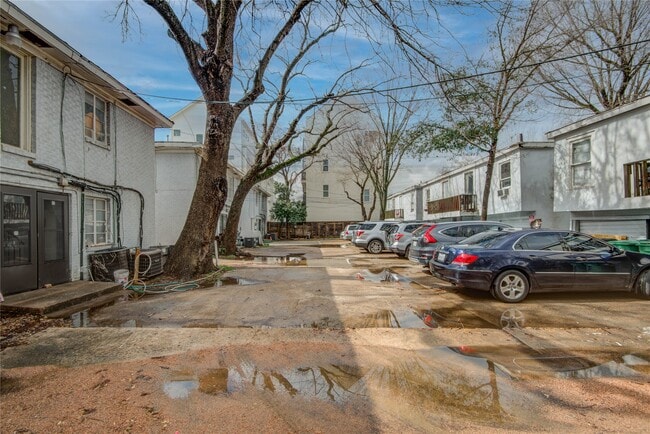 Photo - 1824 W Main St Unidad 1