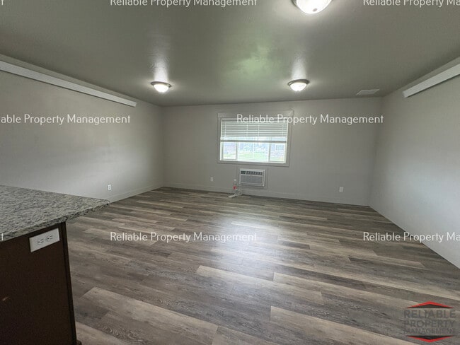 606 Caribou St Unit 2