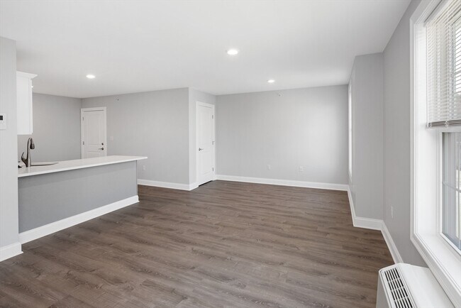 Photo - 101 California Ave Unidad 303