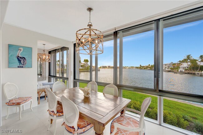 Photo - 2258 Gulf Shore Blvd N Unidad O1