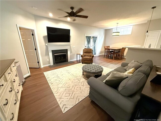 Photo - 1605 N Stonegate Dr