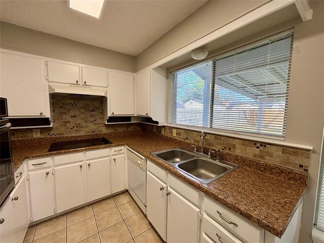 Photo - 337 Apache Trail