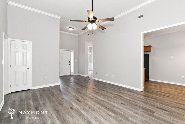138 Daventry Dr