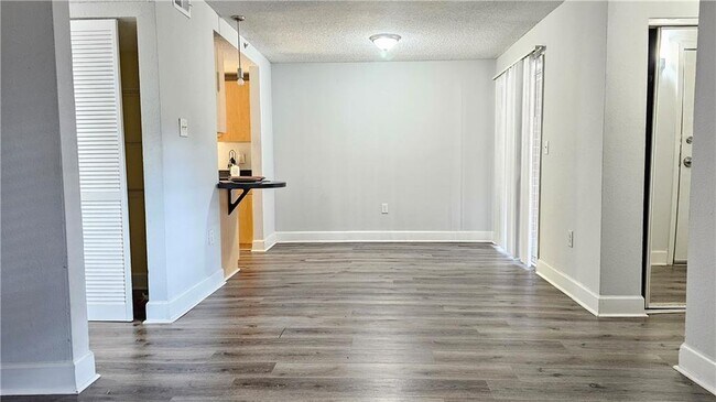 Photo - 387 Ralph McGill Blvd NE Unit Apt B
