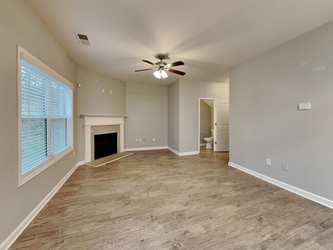 Photo - 904 Lobdale Falls Dr