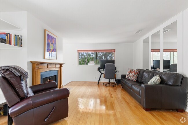 Building Photo - 3150 Avenida Topanga Rental