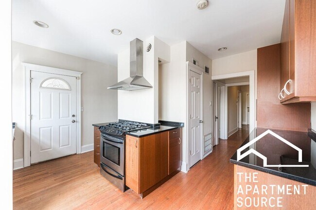 Photo - 4005 W Nelson St Unit 5C