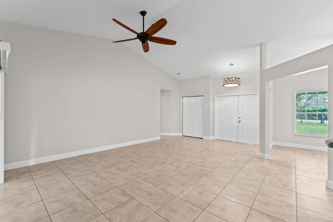 Photo - 16628 Valencia Blvd