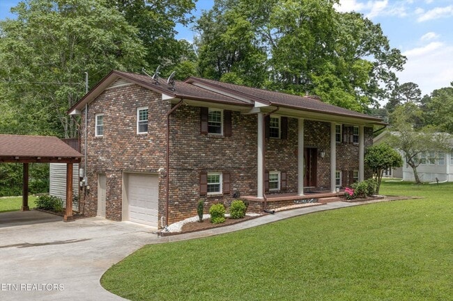 Photo - 1301 Chert Pit Rd