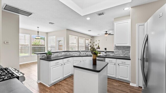 Photo - 9722 Therrell Dr