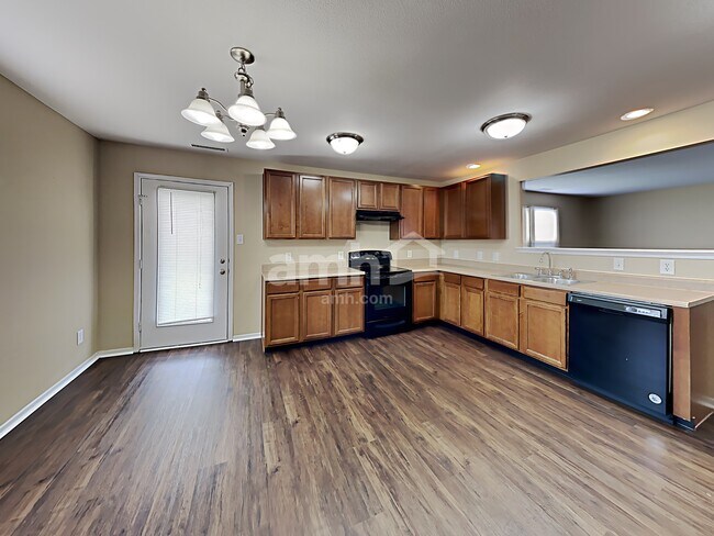 502 Bourneside Dr