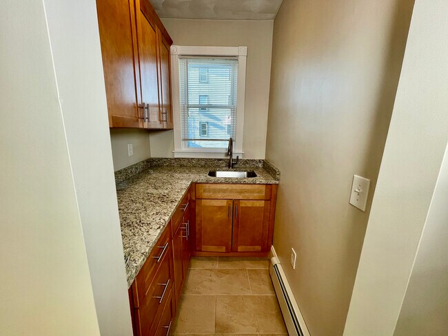 Photo - 18 Messenger St