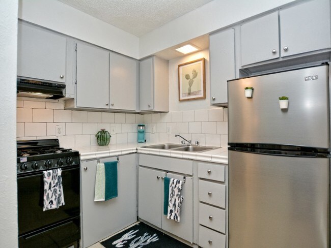 Photo - Azure Apartments and Townhomes