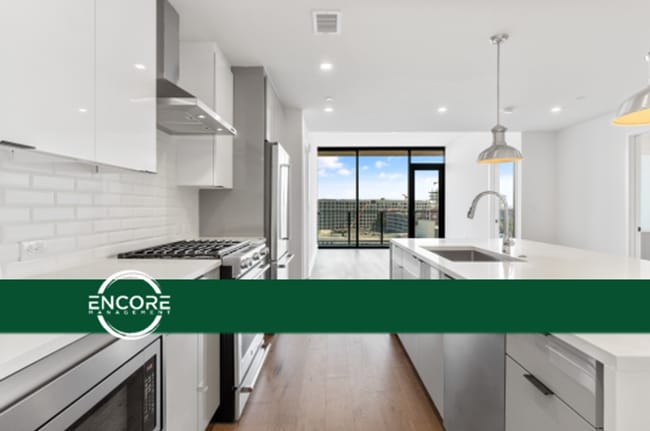 Building Photo - 2 Bed 2 Bath Apartment in West Midtown!