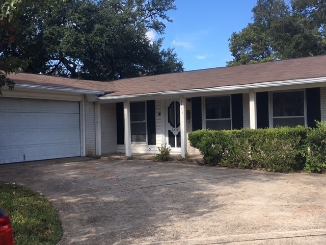 Building Photo - House For Lease in Garland