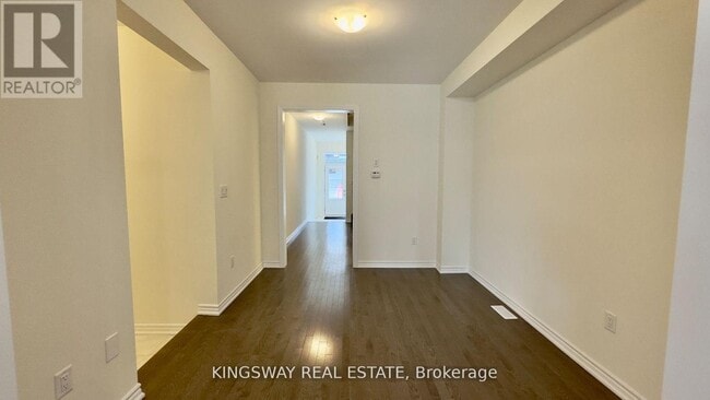 Photo - 16 Blick Crescent