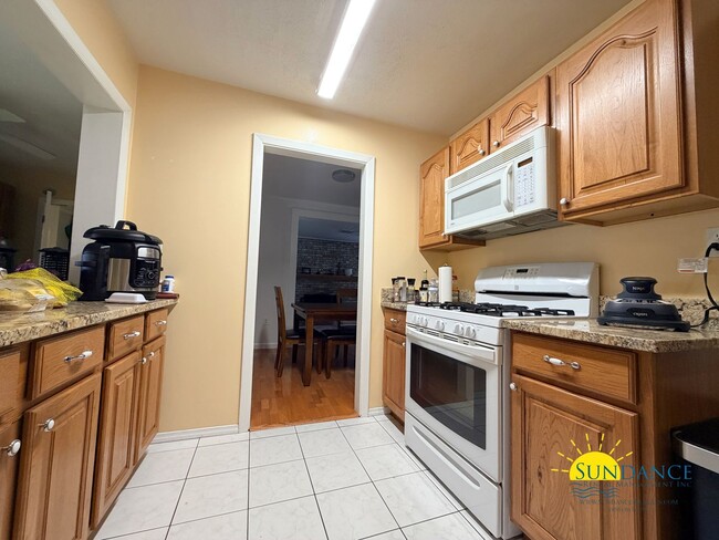 Photo - Spacious 4BR Home in Fort Walton Beach with Solar Panels!