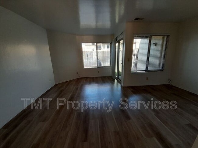 Photo - 413 E Rice Ranch Rd