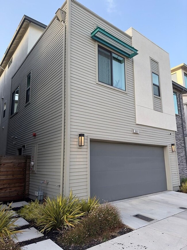 Photo - 5661 Beale Ave