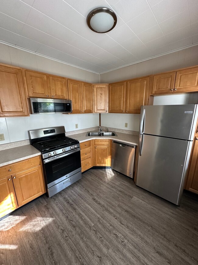 Kitchen - 19 S 24th St Unit 1st Floor