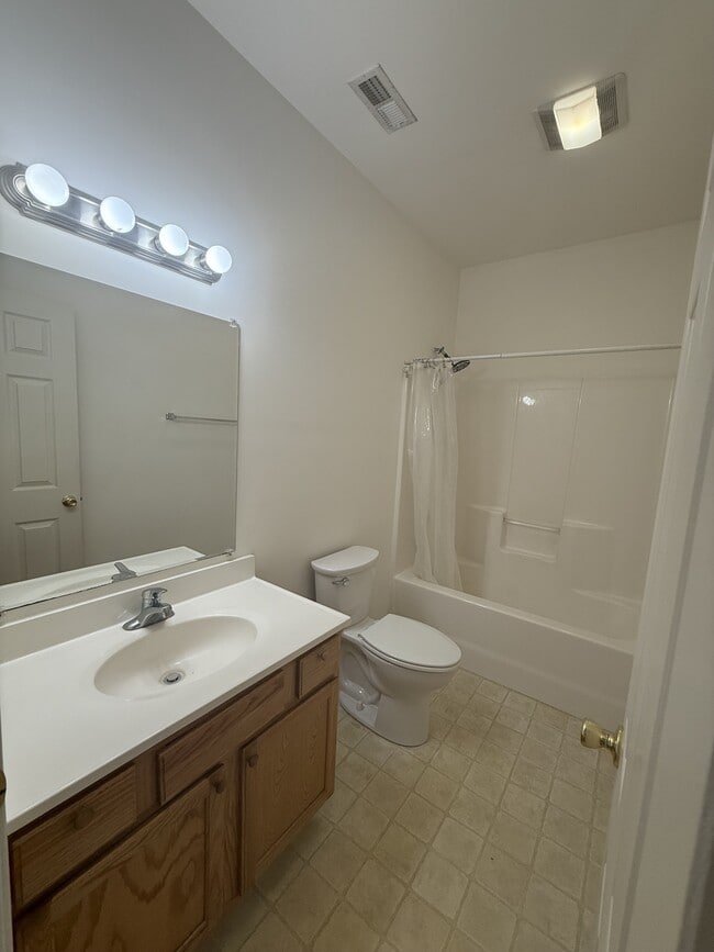 Photo - 232 Rutledge Ave