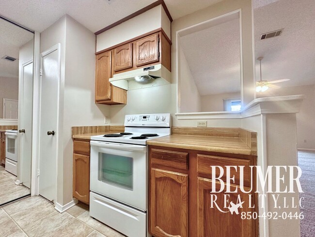 Photo - 2bd/2ba Condo in Prime Location on Scenic Highway