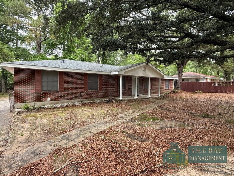 2508 W Daniels Rd