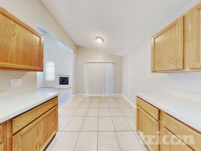 Photo - 1472 Beecher Ln