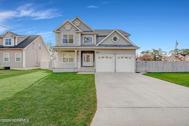 Photo - 1000 Eighth Ave