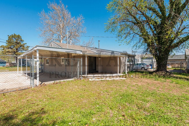 Photo - 125 Grover Ave