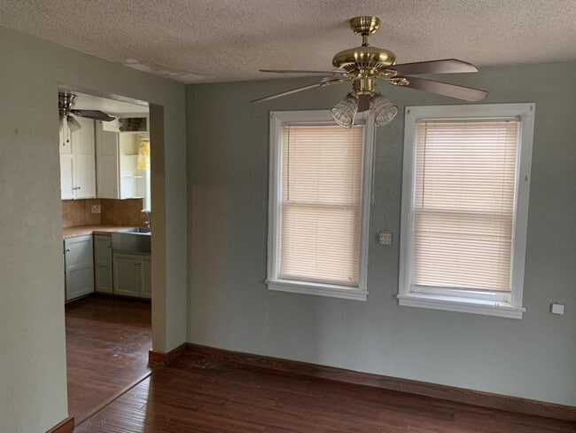 Photo - 1909 E Randolph Ave