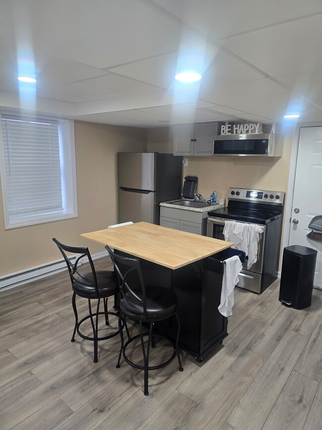 Photo - 5 Verdun Ave