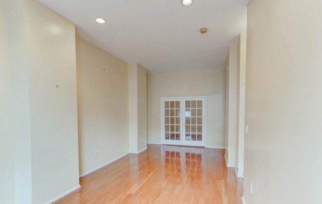 Photo - 111 Mulberry St Unit 4C