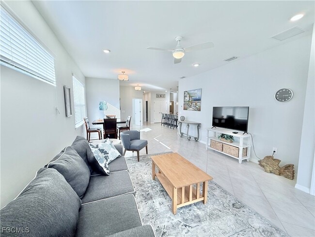 Photo - 3029 Royal Gardens Ave