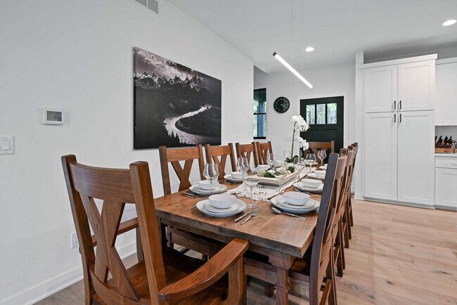 Photo - 1678 Archer Ave Unit ID1244954P