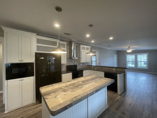 Photo - 36126 Plum Ave