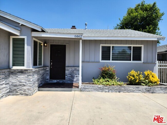 Photo - 6662 Satsuma Ave