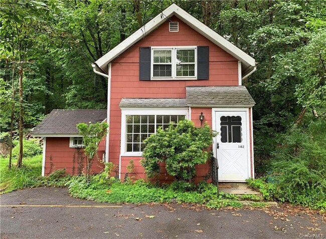 Photo - 162 W Hartsdale Ave House