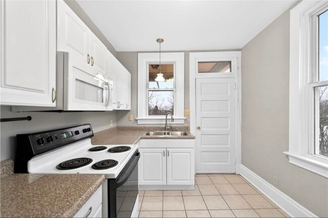 Photo - 120 Bronx Ave