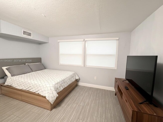 Photo - 10417 NW 129th St